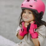 How to choose a skateboard helmet for kids—size guide